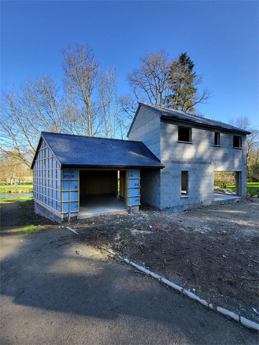 Construction neuve : gros œuvre et toiture